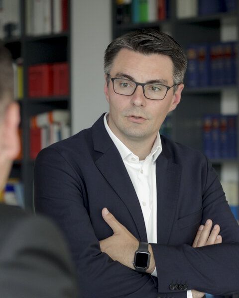 Dr. Carsten Jakobs